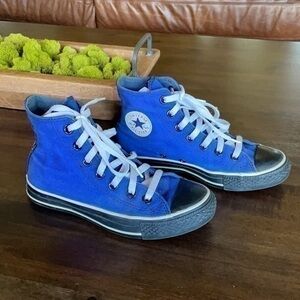 Converse high tops police box size 3.5